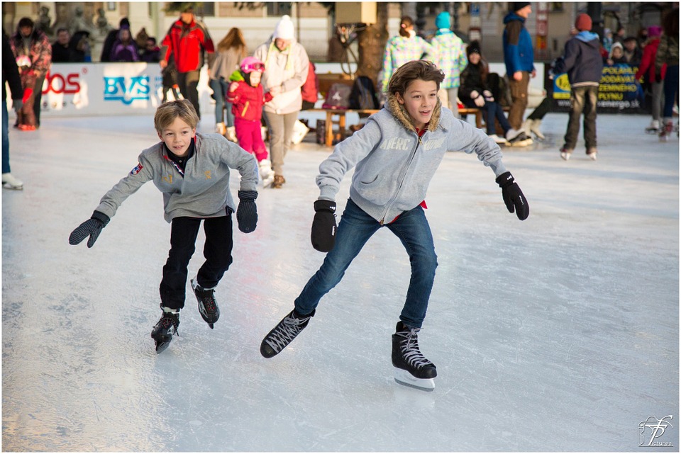 3 Mental Health Benefits of Ice Skating 7 PIC8
